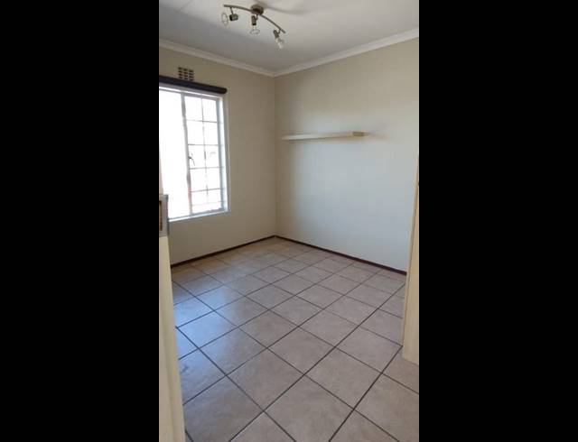 2 BEDROOM PROPERTY TO RENT IN BRENTWOOD